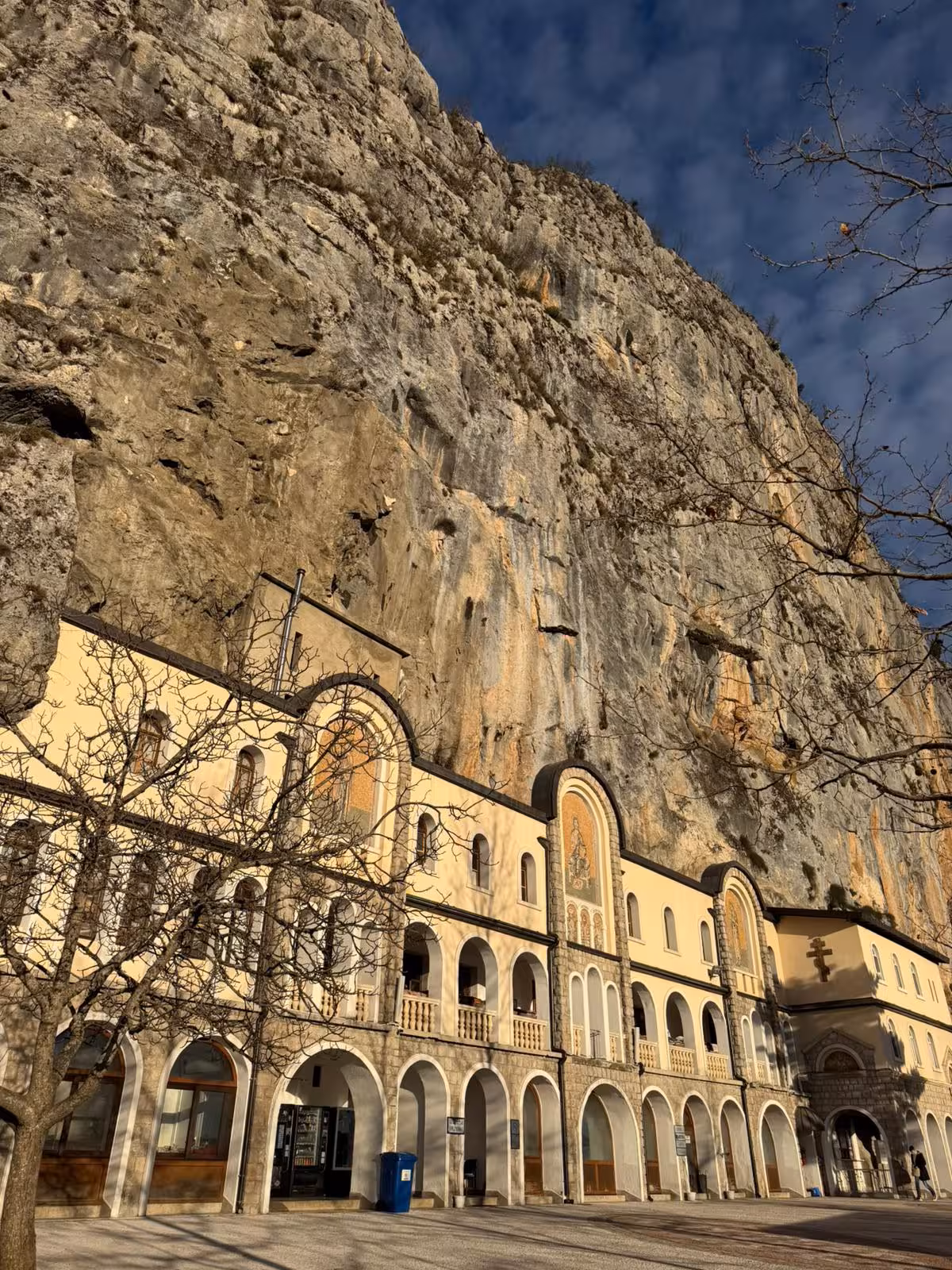 Manastir Ostrog Montenegro 3